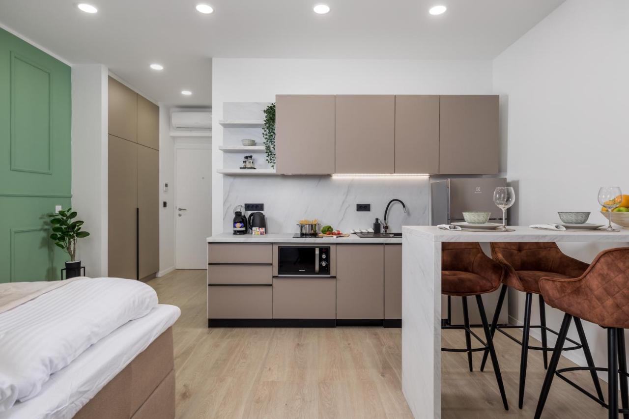 Area2 Center Luxury Apartment Fiume Kültér fotó