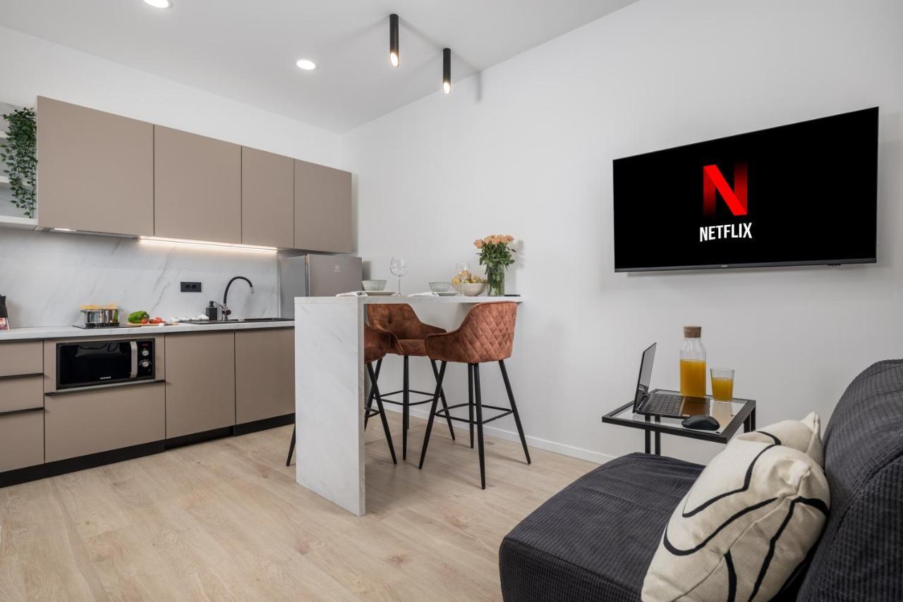 Area2 Center Luxury Apartment Fiume Kültér fotó