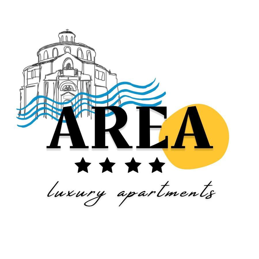 Area2 Center Luxury Apartment Fiume Kültér fotó